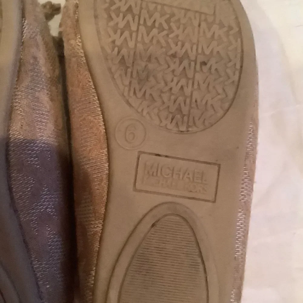 Michael Kors toddler size 6 tan dress shoes